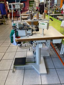 programmierbare Overlock-Nähmaschine