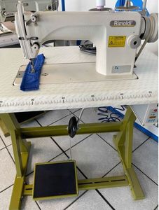 Kettenstichnähmaschine