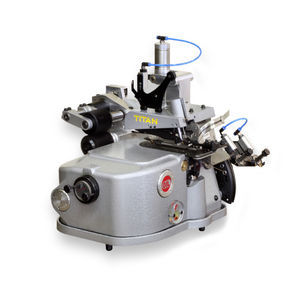 Overlock-Nähmaschine / Overlockstich 1