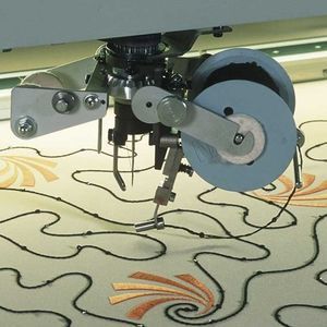 Einkopf-Stickmaschine