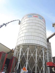 Silo mit konischem Boden 1