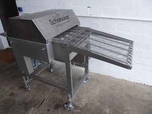 Portionier- und Schneidemaschine / für Fleisch 1