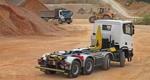 Abrollkipper mit LKW Haken 1