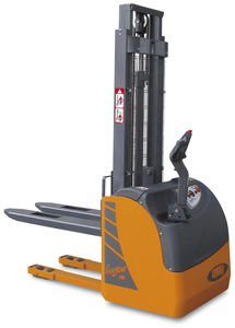 elektrischer Stapler 1