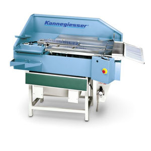 Gewebefaltmaschine 1