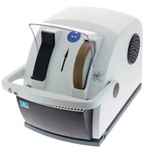 Bördelmaschine für optische Linse 1