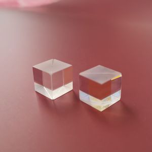 Strahlteilerprisma 1
