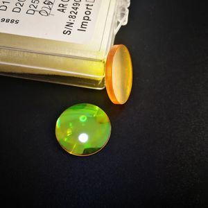 Zinkselenidlinse 1