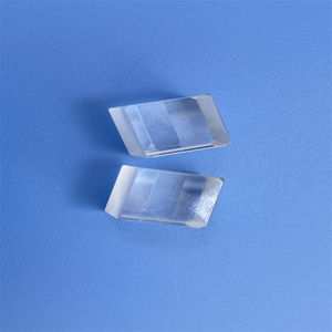 Optisches Prisma / aus BK7-Glas 1