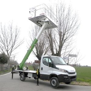 LKW-montierte Teleskoparbeitsbühne