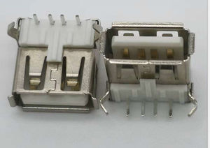 Datensteckverbinder