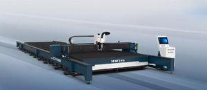 Laser-Schneidemaschine 1