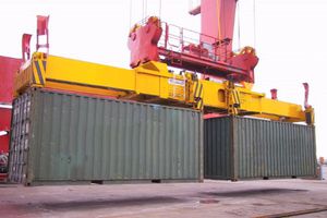 Traverse für Container