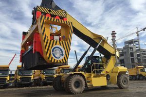 Traverse für Container
