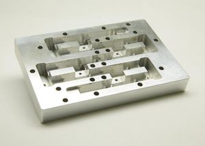 Spanende Bearbeitung: Fräsen / Aluminium