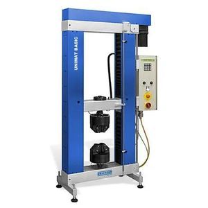 Zugprüfmaschine