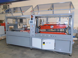Abzug und Schneidanlage / für Profil-Extrusionsanlagen