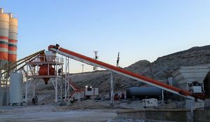 festinstallierte Betonmischanlage