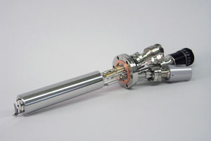 Hochtemperatur-Effusionszelle 1