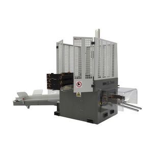 Stapelmaschine für Kartons
