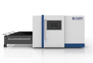 Laser-Schneidemaschine 1