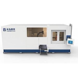 Laser-Schneidemaschine 1