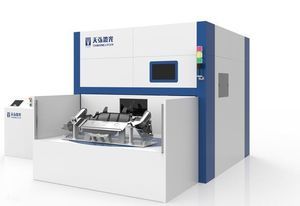 Laser-Schneidemaschine 1