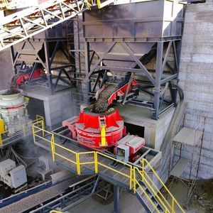 Brecher mit Vertikalachse