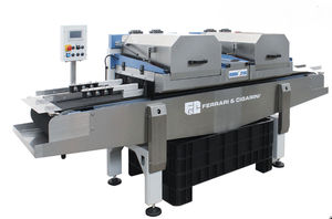 Laser-Schneidemaschine 1
