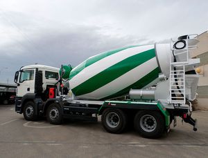 LKW-montierter Betonmischer 1