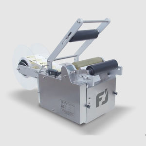 halbautomatische Etikettiermaschine 1