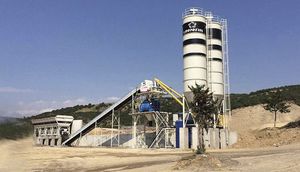 festinstallierte Betonmischanlage
