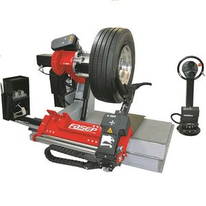 Reifenmontiermaschine für LKW