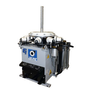 Reifenmontiermaschine für PKW