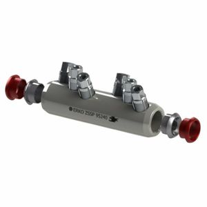Elektrischer Steckverbinder / Schrauben 1