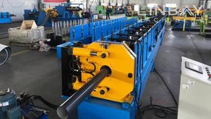 Profiliermaschine für Metallrohre