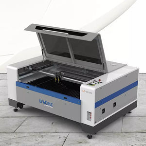 CO2-Laser-Schneidemaschine 1