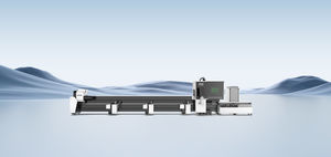 Laser-Schneidemaschine 1