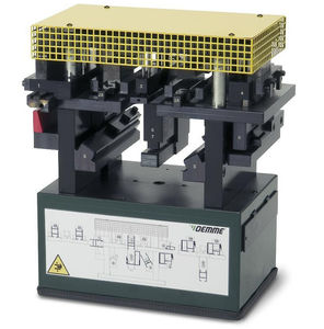 automatische Stanzmaschine