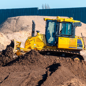 Bulldozer auf Raupen