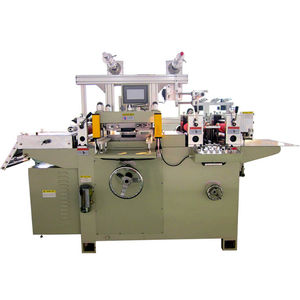 Schneidemaschine mit Ausstecher