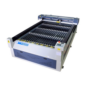 CO2-Laser-Schneidemaschine