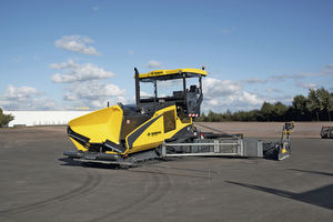 Asphaltfertiger 1