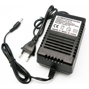 Adapter-Stromversorgung