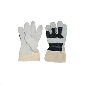 Handschuh für Materialumschlag