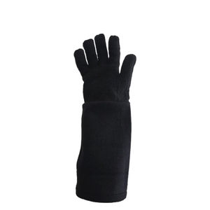 Handschuh für Materialumschlag