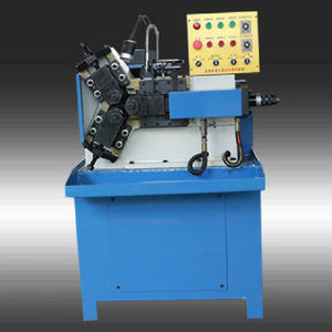 Gewindewalzmaschine