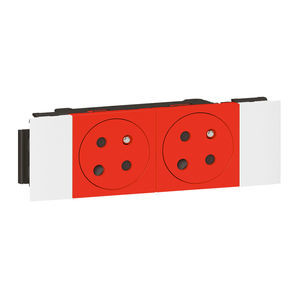 wandmontierte Steckdose 1
