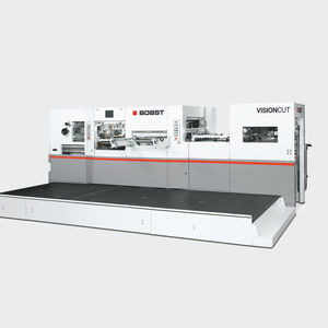 Schneidemaschine mit Ausstecher