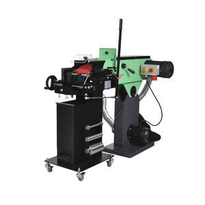 Ausklinkmaschine mit variablem Winkel 1